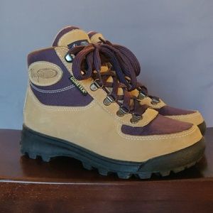 Vasque Boots (Skywalk GTX Women's) Size 7